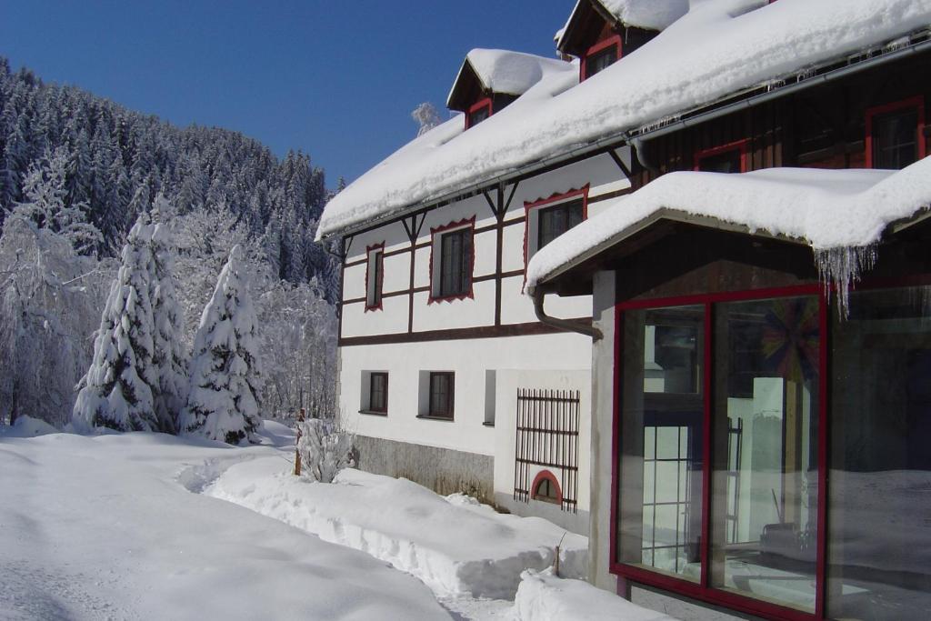 Gallery image of Pension Pilsachhof in Arriach