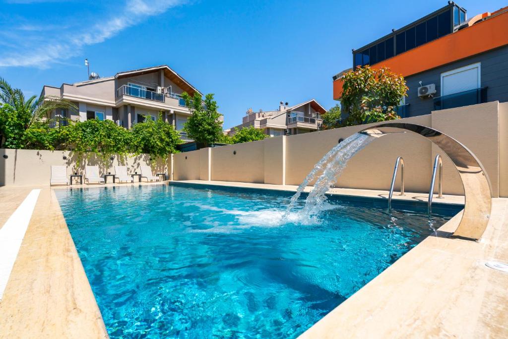 تصویر اتاق‌های Demirel Suites Antalya-Lara Plajlar ve Havalimanına Yakın - تصویر ۲