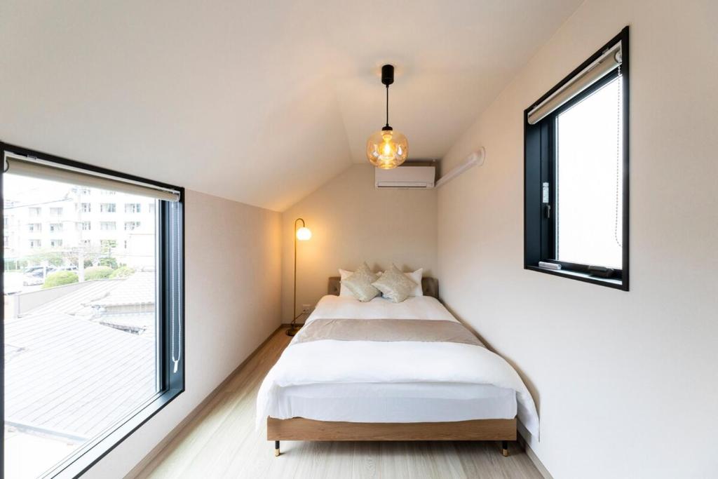Amp Flat Sumiyoshi Terrace - 一棟貸切! プライベートテラス付3階建ハウス , 無料駐車場有, キャナルシティ徒歩12分