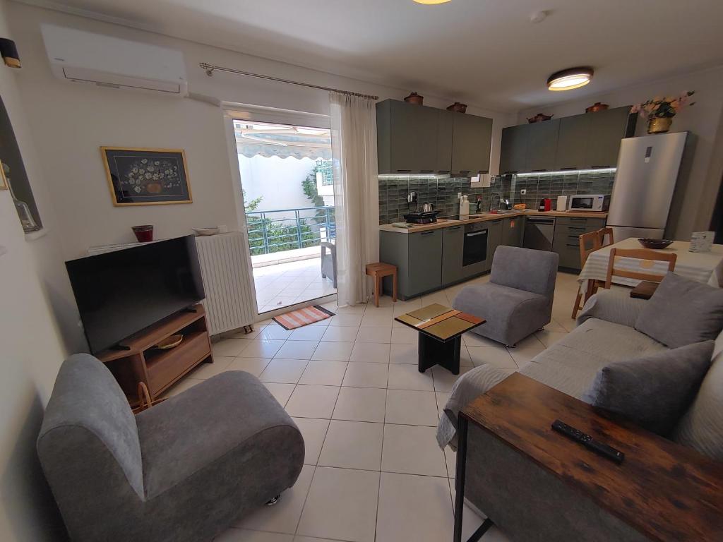 Leo's Sunny Apartment