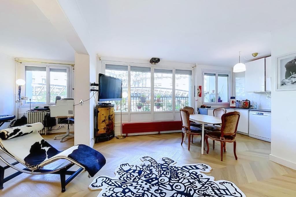 Charming flat near the Eiffel Tower