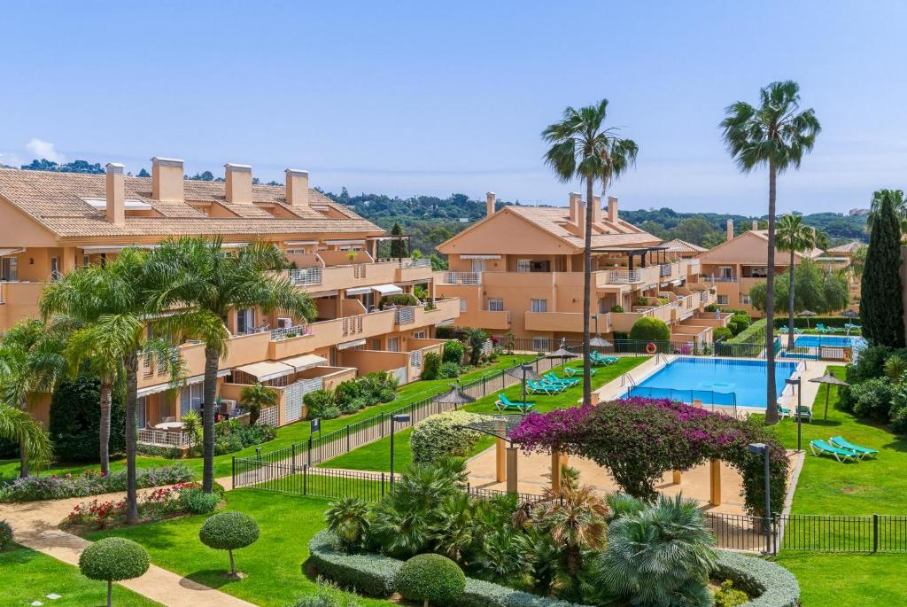 Spacious Penthouse in Elviria with 4 Pools and Large Terrace