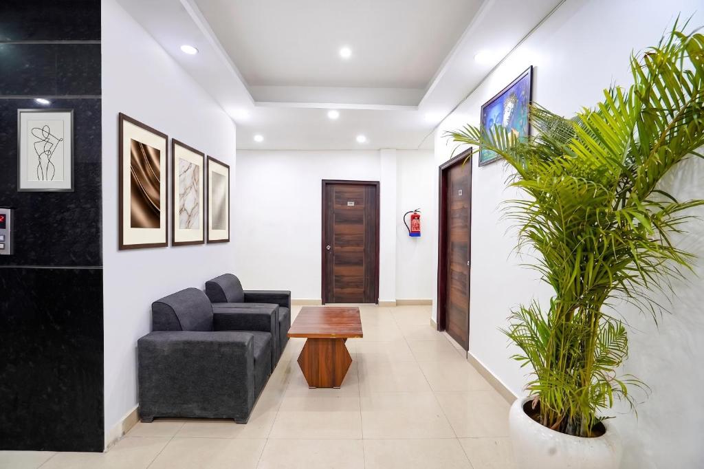FabHotel Frolic Luxury Stay - Nr, Sec 52 Noida Metro Station — 5