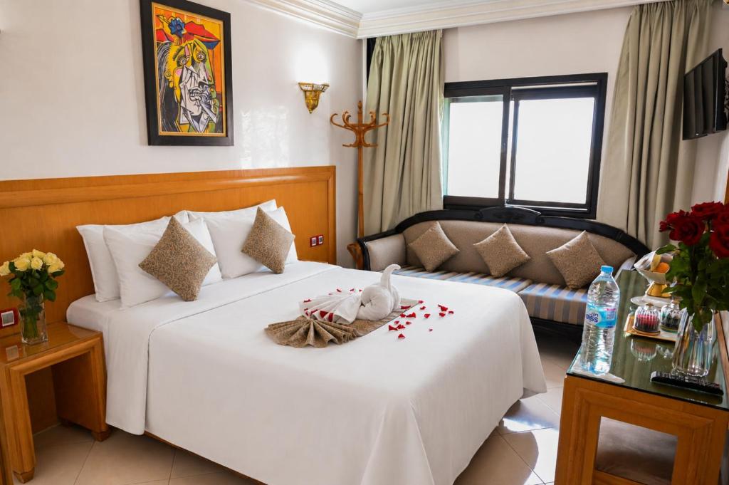 Majliss Hotel Downtown - 