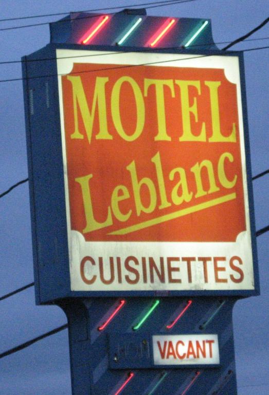 Certifikát, hodnocení, plakát nebo jiný dokument vystavený v ubytování Motel Leblanc