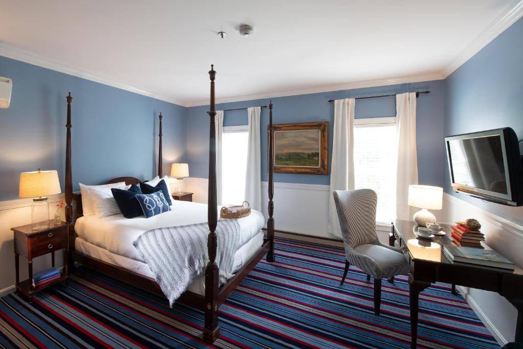 Kennebunkport Inn - Dock Square Queen