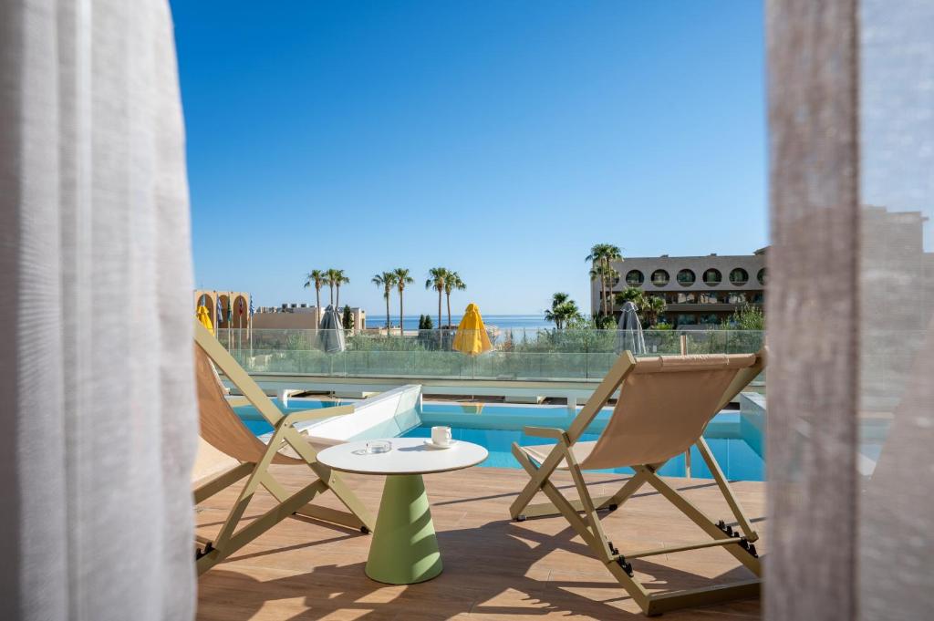 Royal & Imperial Belvedere Resort - 