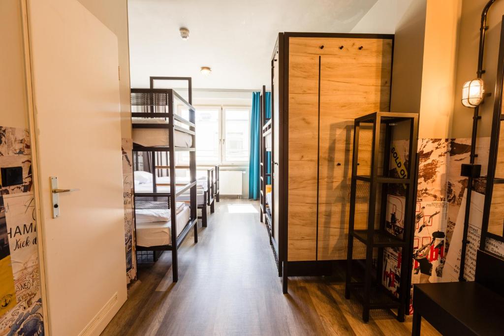 a&o Hamburg City - Bunk Bed In Female Dormitory Room