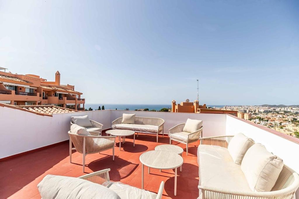 143 - Spacious Villa with Private Pool & Stunning Views