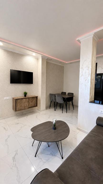 Seasons Vibe Apartment Downtown Yerevan در ایروان