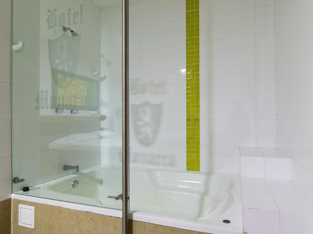 Koupelna v ubytování Hotel Monarca