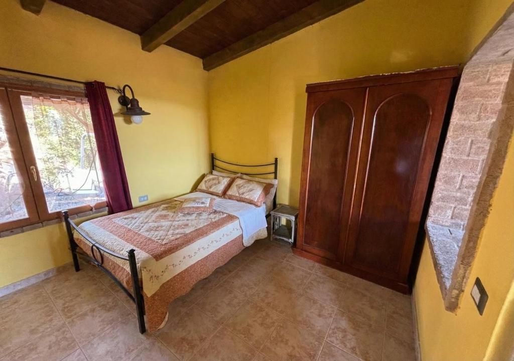 Villa Is Cherchis - Pool Resort Yellow