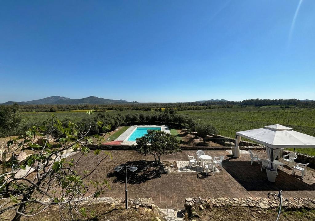 Villa Is Cherchis - Pool Resort Yellow