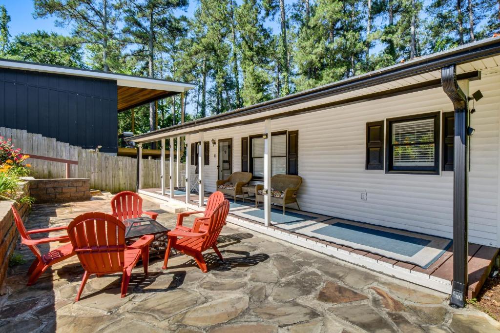 Waterfront Lake Hartwell Vacation Rental w/ Dock! - Casa Vacanze