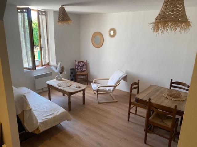 Maison T2 calme ensoleillé 35m2, parking, ext