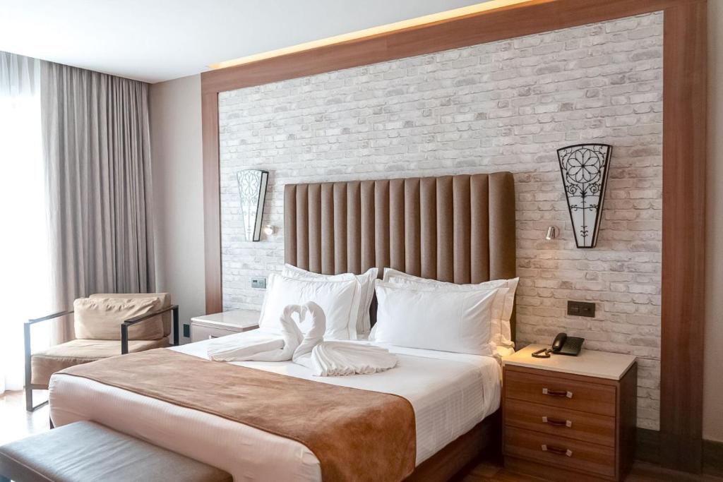 Hotel Ronda Minerva - Deluxe Zimmer Mit Kingsize-Bett
