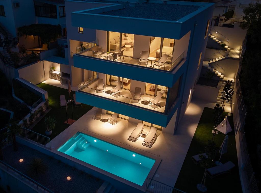 Seaview Villa Morettina, A Coastal Gem Near Split