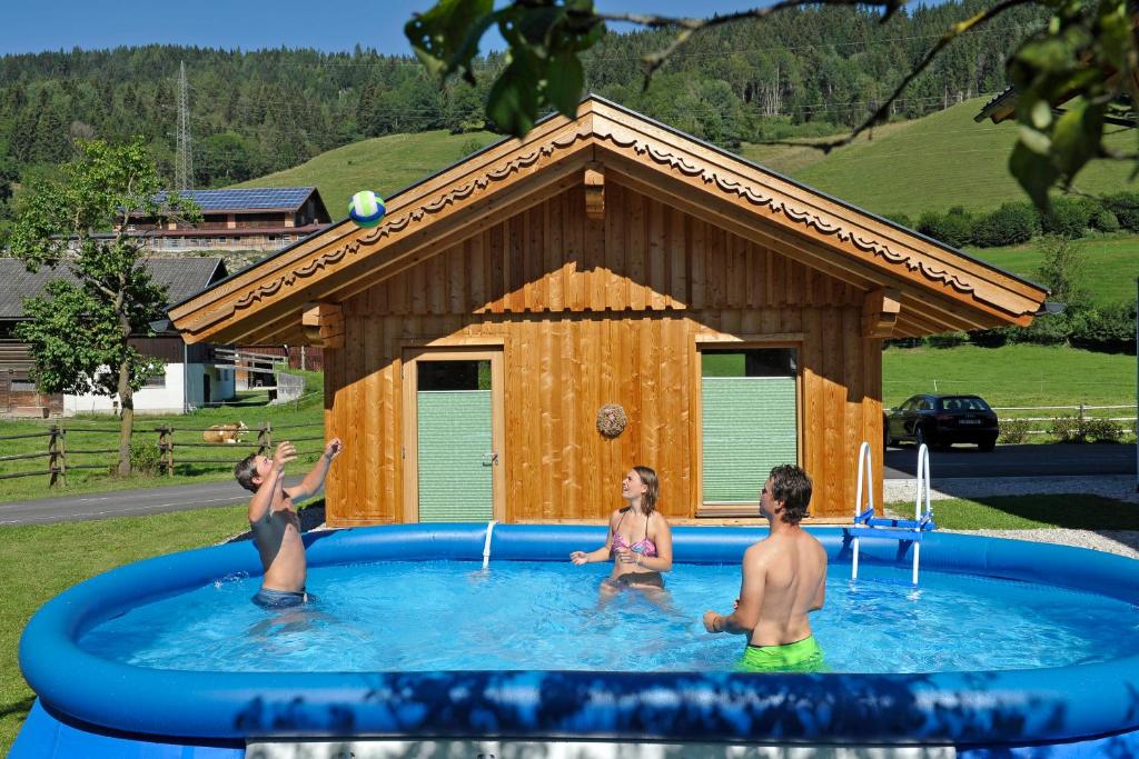 Bazén v ubytování Hinkerhof nebo v jeho okolí