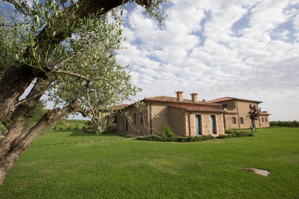 Vonkajšia záhrada v ubytovaní Agriturismo Poggio Al Tufo
