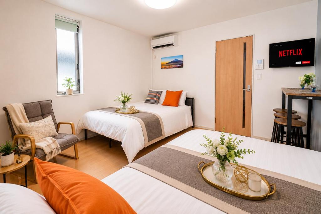 301 6 mins walk from Higashi-Jujo Station Comfortable 1 bedroom apartment on the 3rd floor Direct access to Akihabara and Ueno