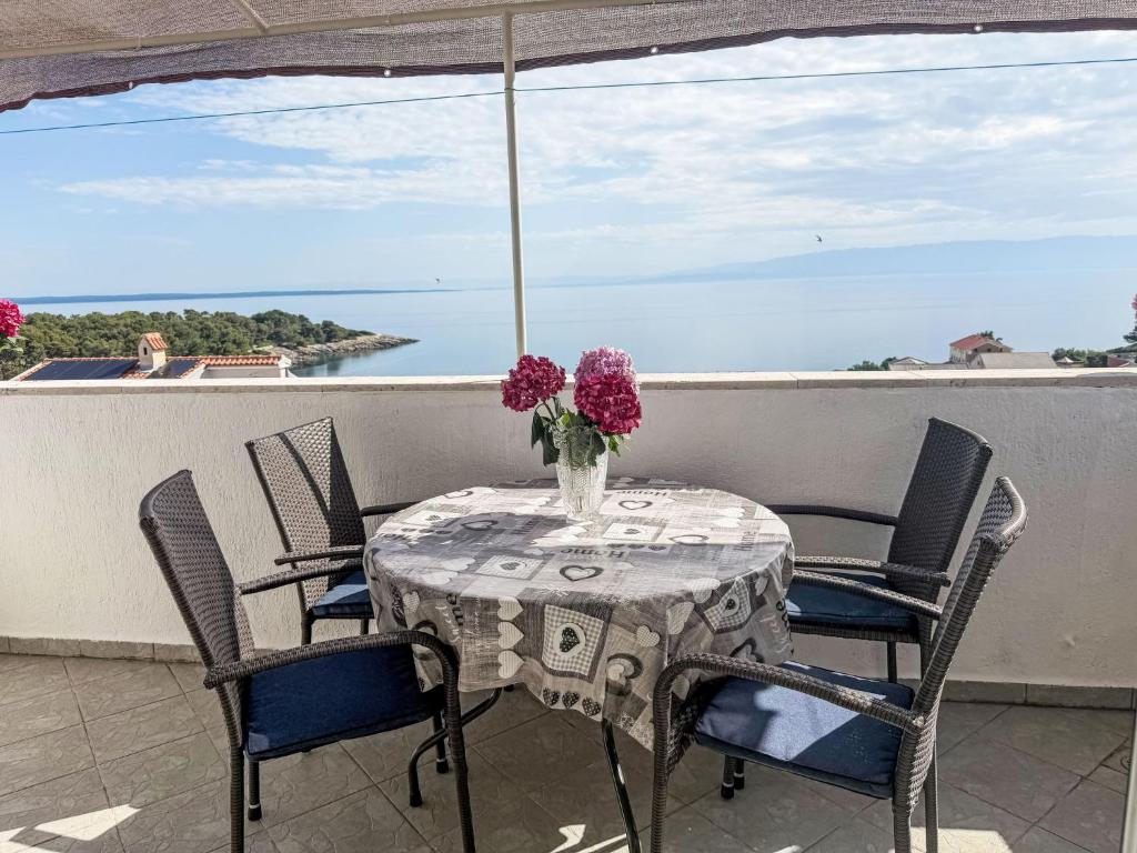 Apartment Meri 5 Villa by Interhome