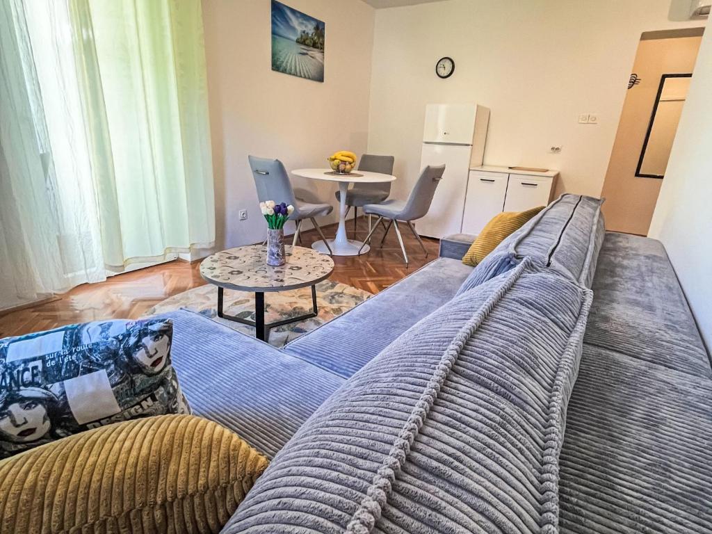 Apartment Meri 2 by Interhome
