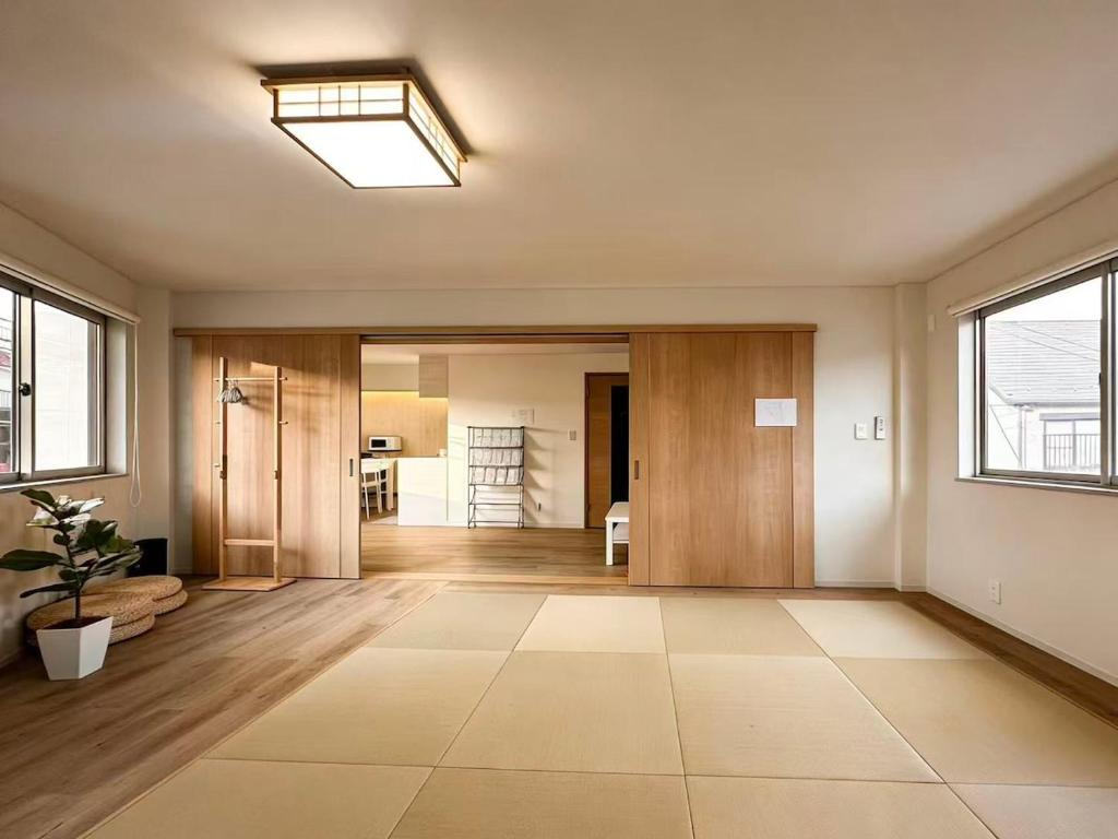 Shin-Koiwa Entire House for 22 Direct to Shinjuku