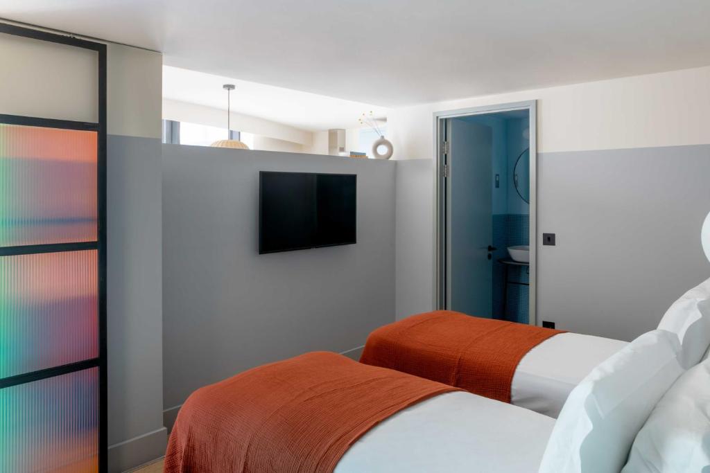Bermonds Locke, Tower Bridge - 
