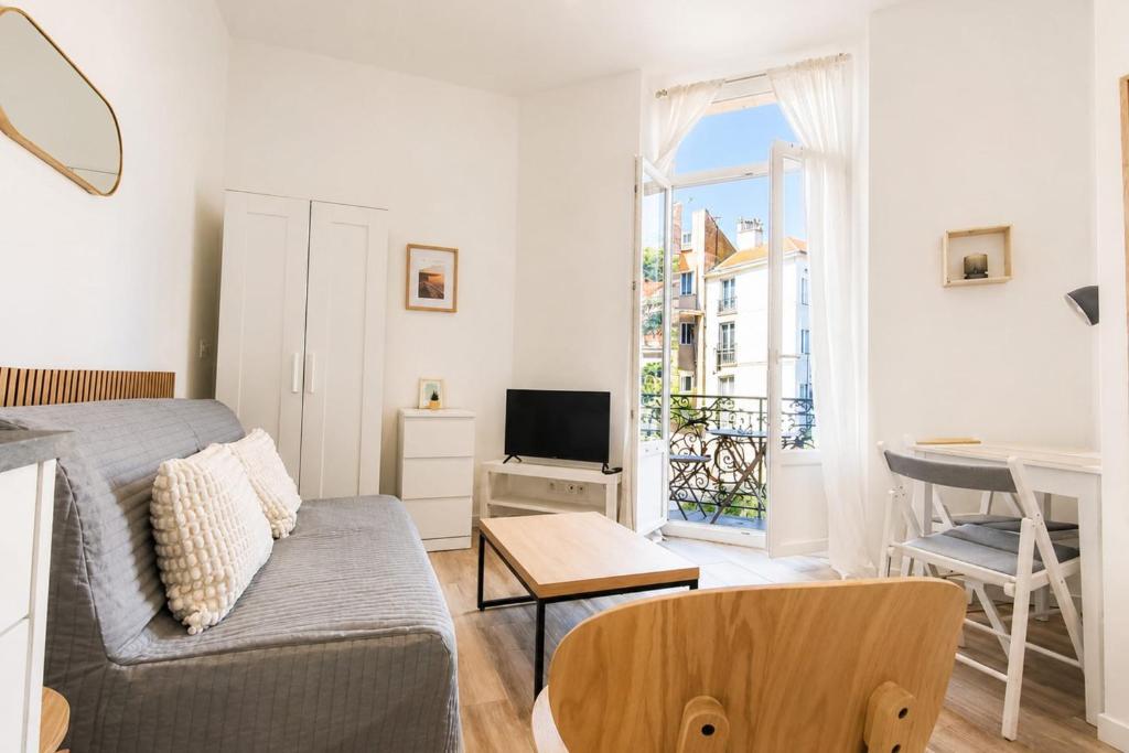 New ! Cannes City Center Studio Terrace AC BENAKEY