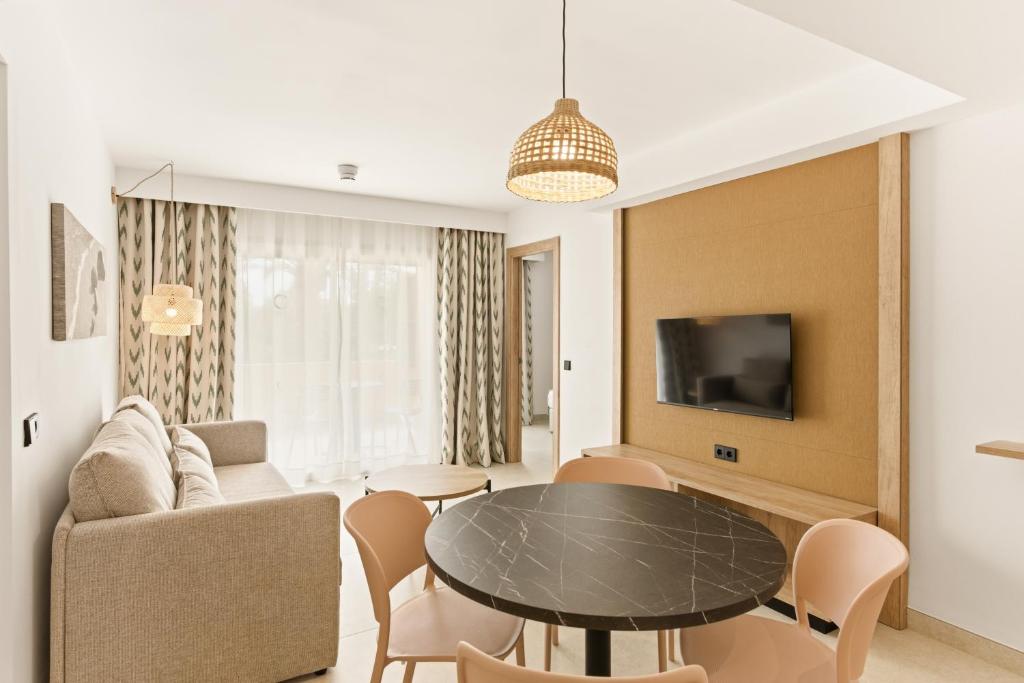 Aquasol Aparthotel - Apartment Mit 1 Schlafzimmer, Balkon Und Poolblick