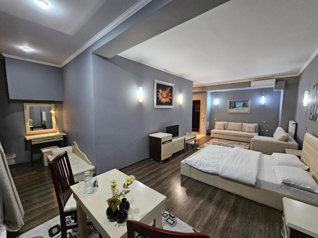 Travel Proud Hotel Kocibelli POOL & SPA - Junior Suite (2 Volwassenen)