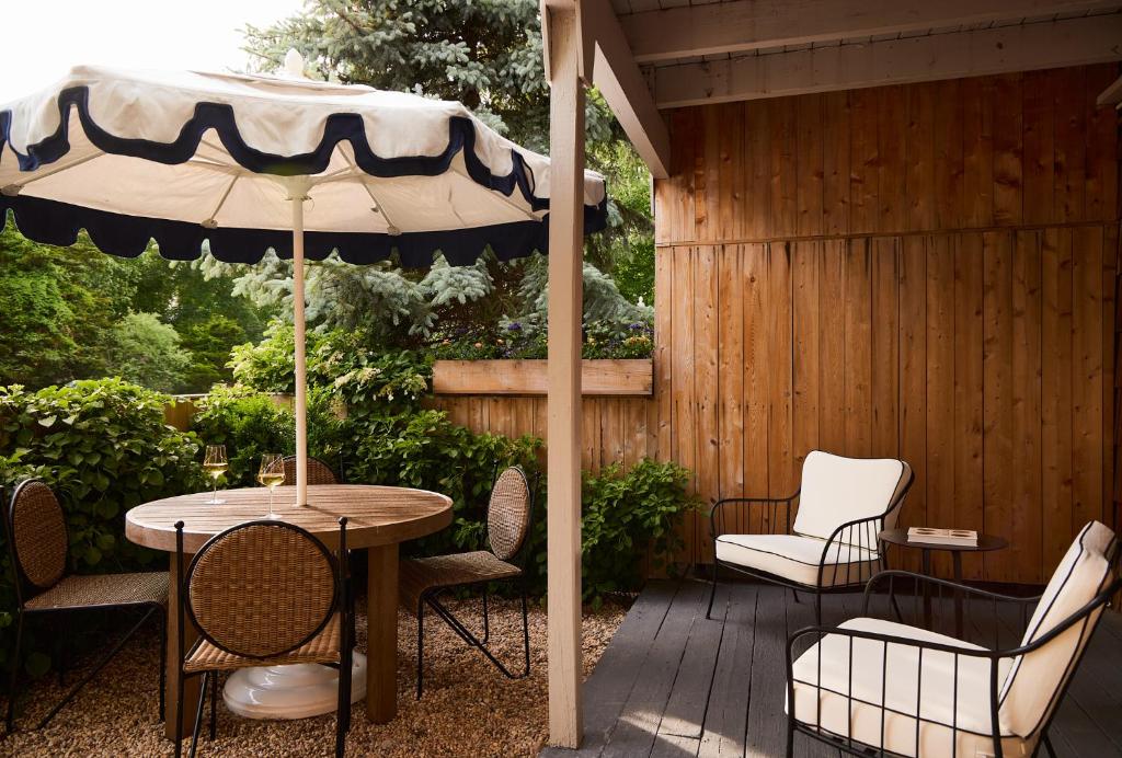 Baron's Cove - 