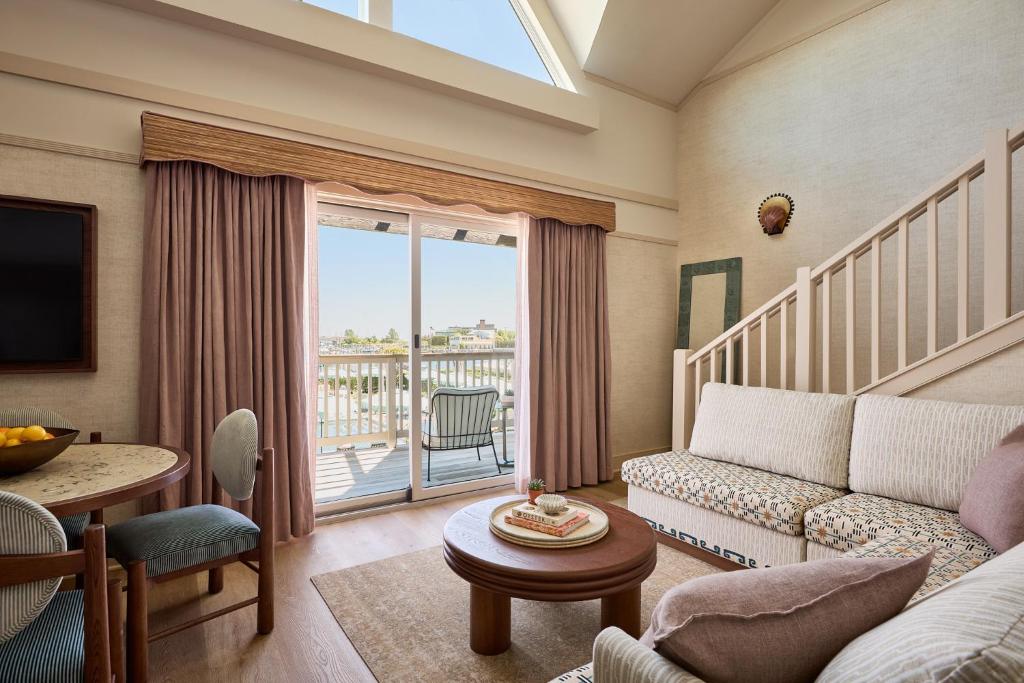Baron's Cove - 