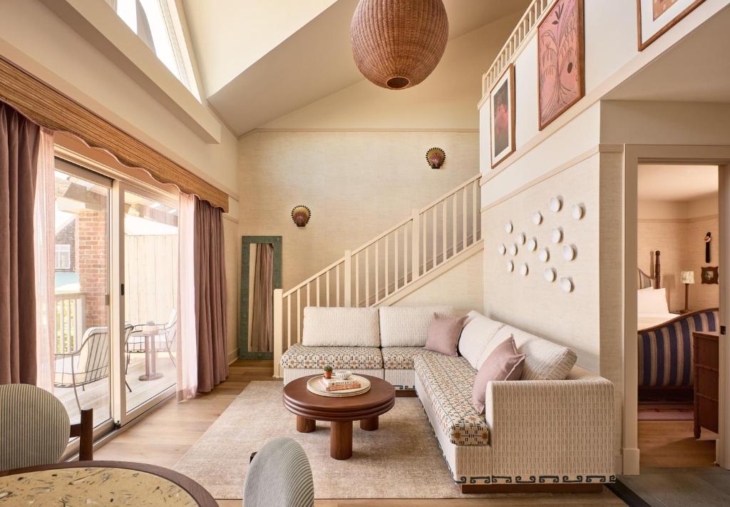 Baron's Cove - 