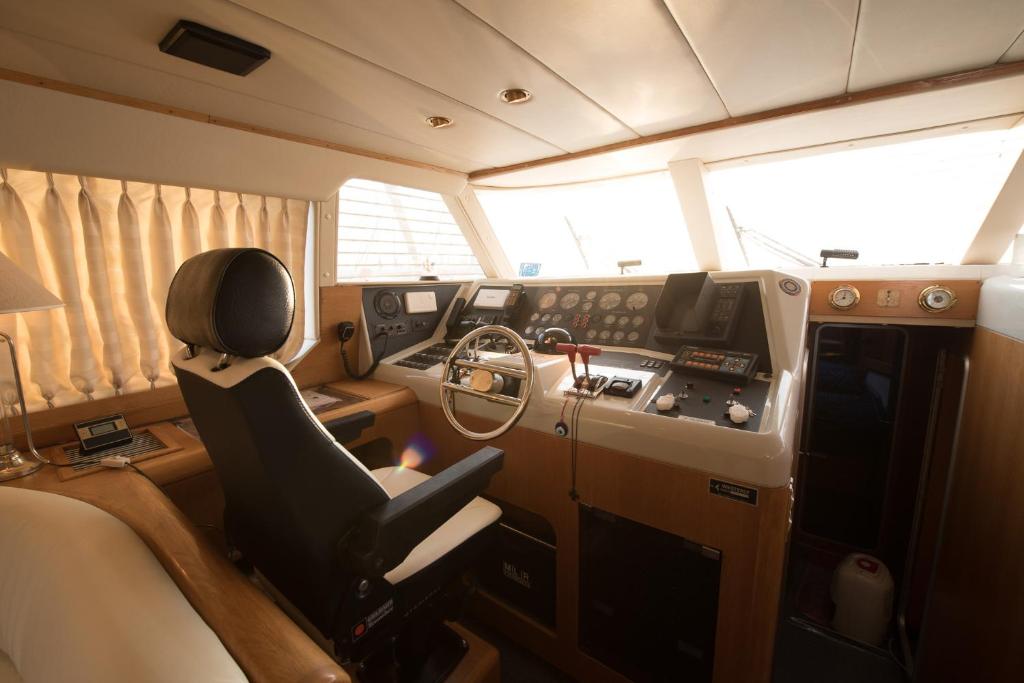 Zdjęcie z galerii obiektu Solymar Greece Yachting. m/y "LL" w Atenach