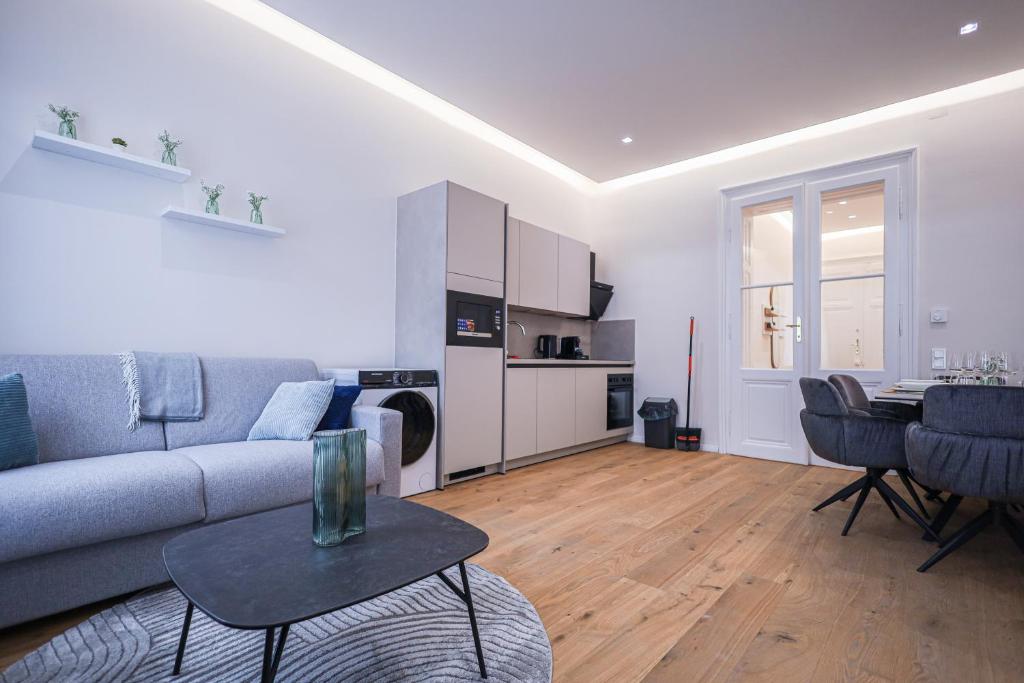 2 BDR - Apartment Prestige, in Vienna's City Center