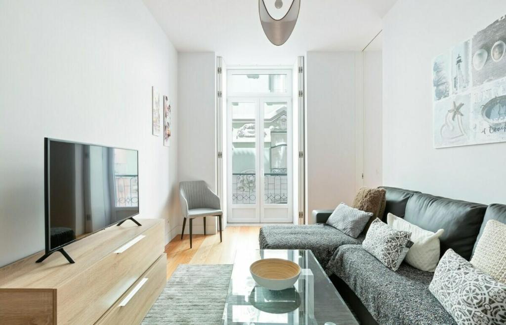 Spacious 1 Bedroom Apartment near Baixa