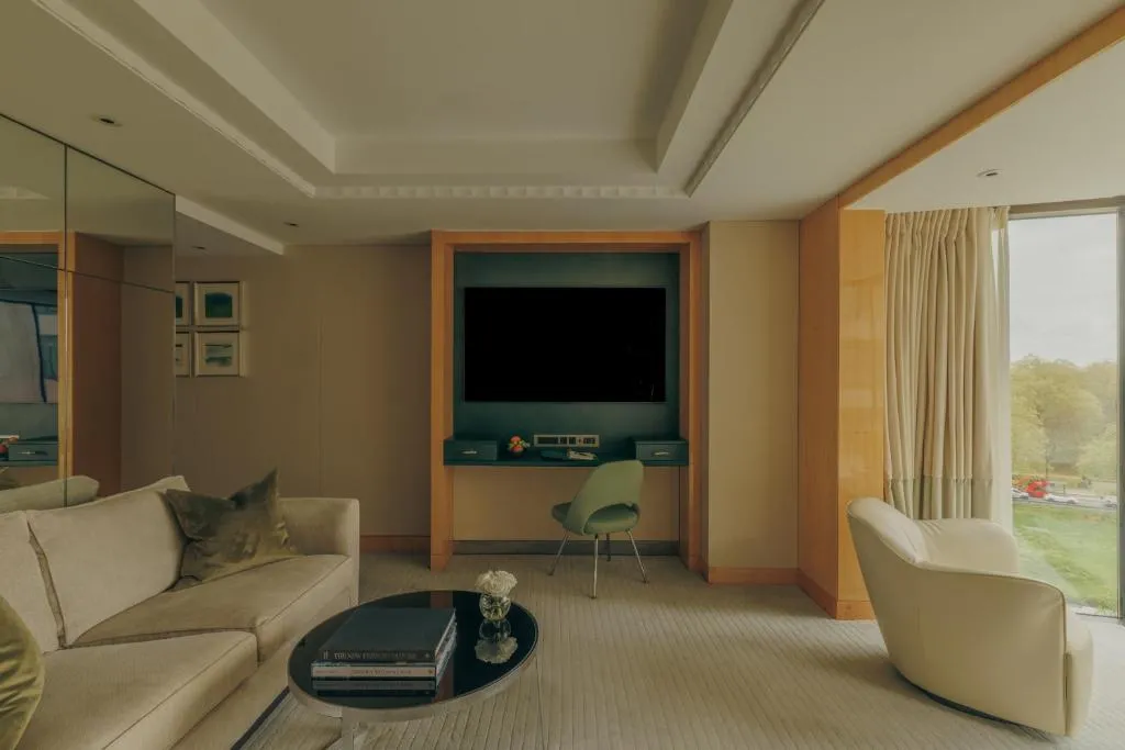 Mayfair Suite with King Bed