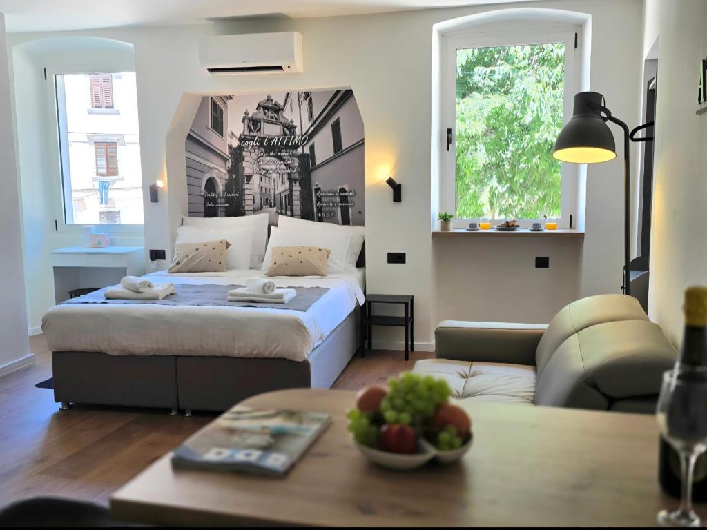Attimo Boutique Studio - Old Town