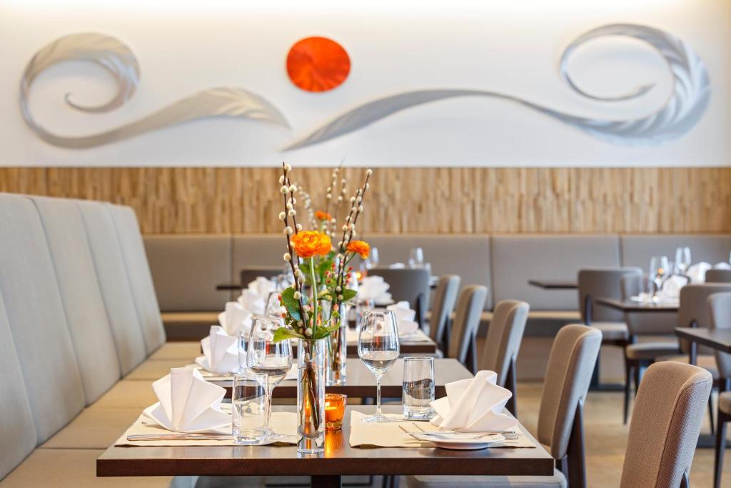 Newstar Hotel (Free Parking) - Resim 26