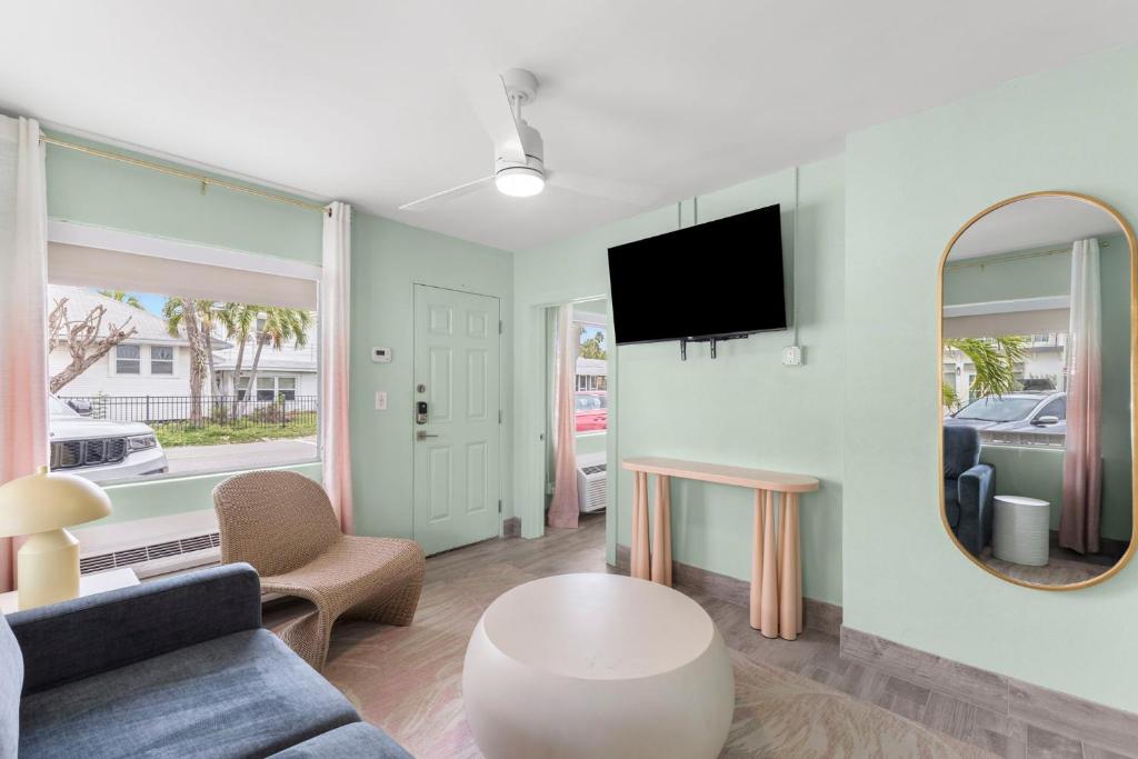 Hotel Cabana Clearwater Beach - 