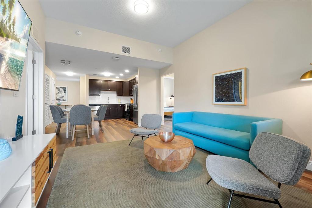 Vista Cay Resort by Millenium at Universal Blvd. - 