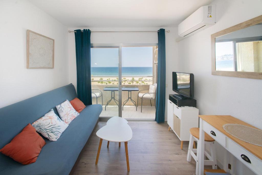 WELCS ESTUDIO 393 EMP frente al mar