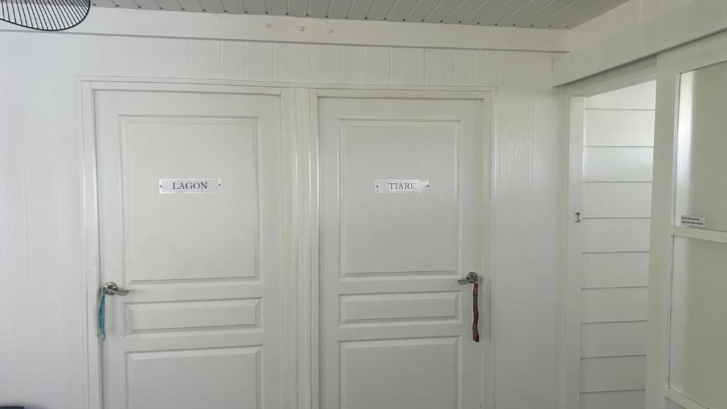 LE FARE BLEU DUO - 2 chambres climatisées pour 2 personnes - 1 salle de bain partagée - bord de lagon de Tiputa - Rangiroa - photo 11 - Rangiroa, Polynésie