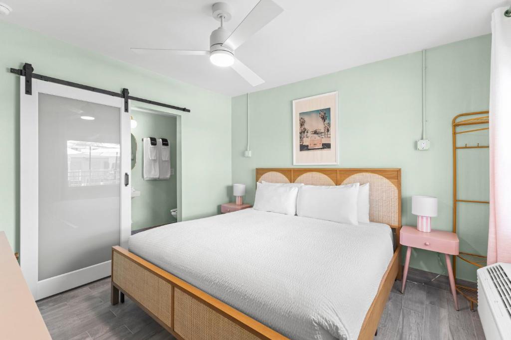Hotel Cabana Clearwater Beach - 