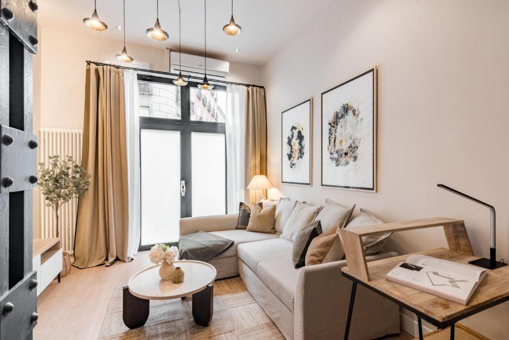 Elegant loft apartment close to Royal Palace