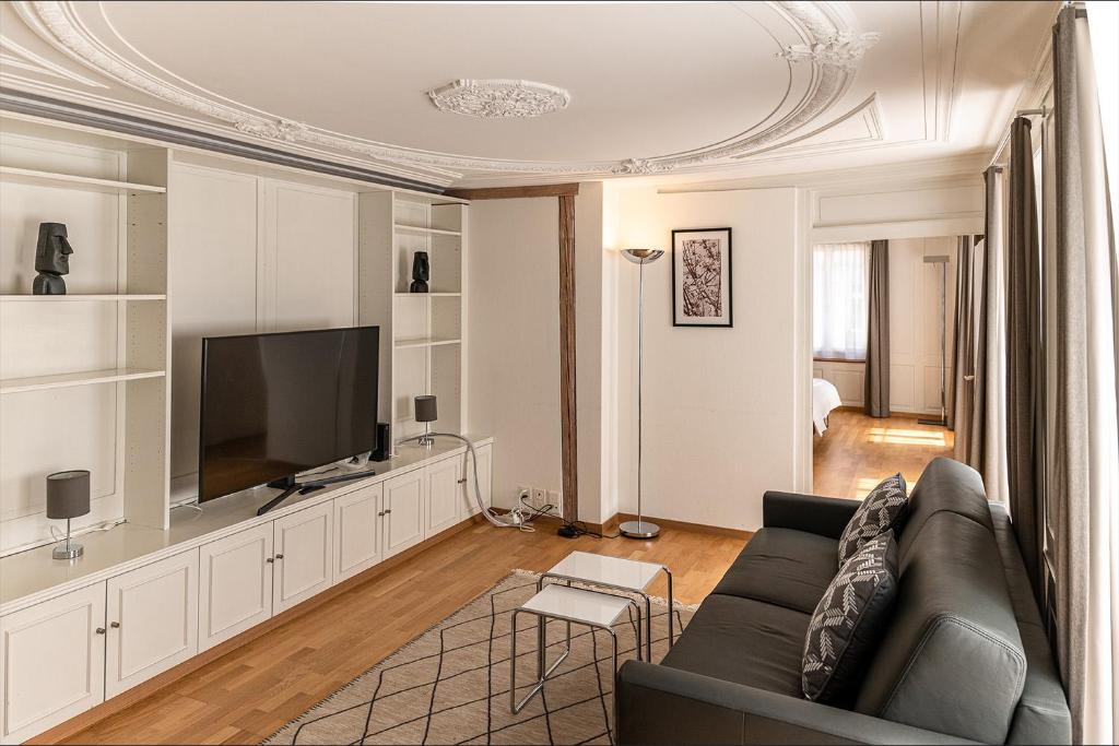 Awesome 2BR flat near lake and city center - SF16