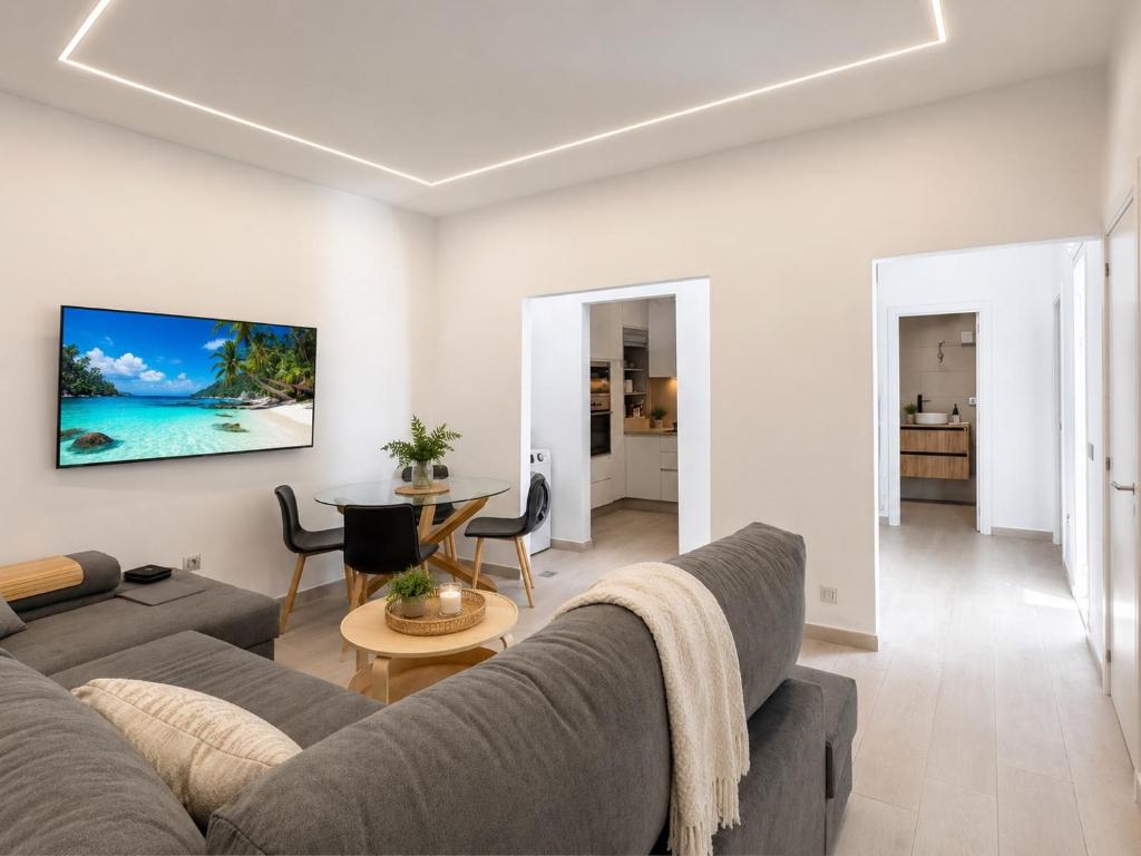 Alcaravaneras Beach 2-Bedroom Apartment by Canarias Prime Homes