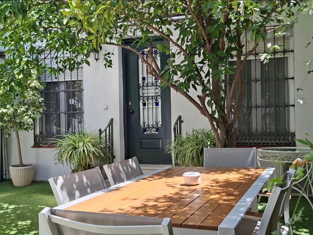 Apartamento con Patio