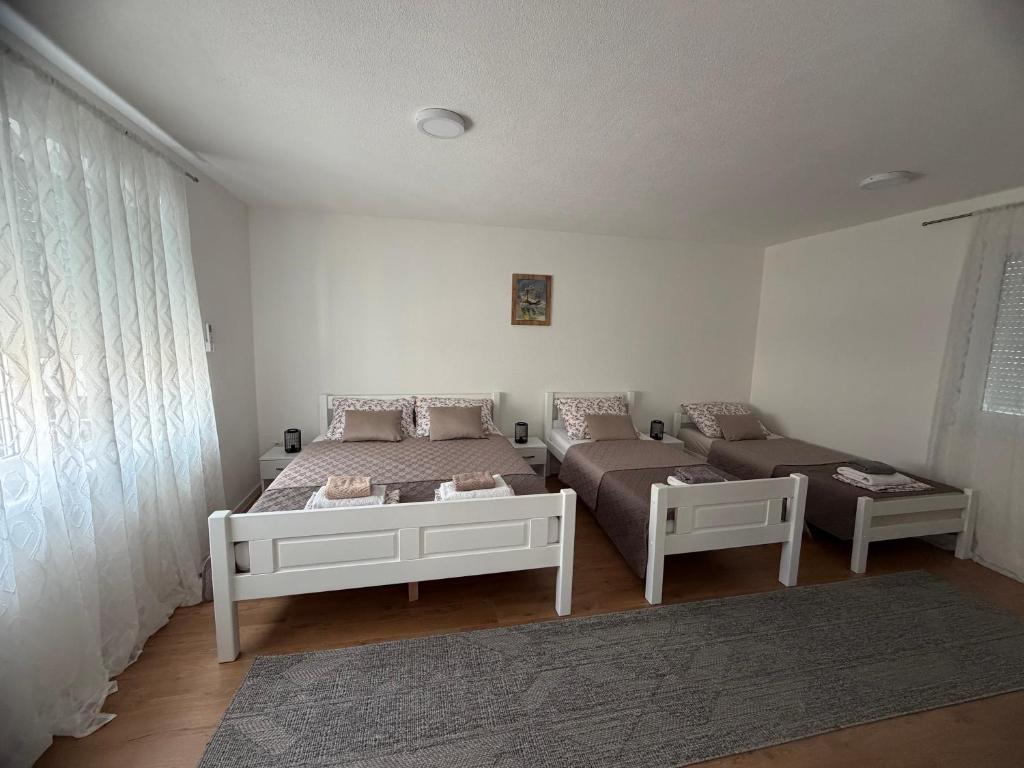 Stan na dan Gornji Vakuf Uskoplje - Apartamento De Dos Dormitorios